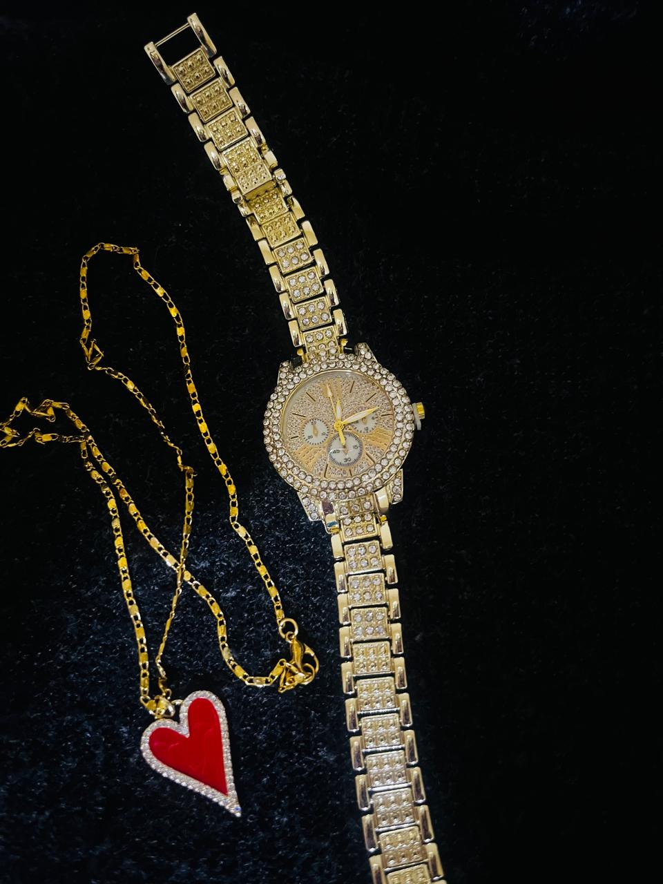Conjunto De Reloj De Acero, Color Dorado, Diamantado Incluye Cadena De Acero Inoxidable Con Dije De Corazón Color Dorado