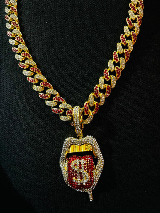 Cadena cubana con dije de boca con $$ Dollar, color dorado con rojo, aleación de acero