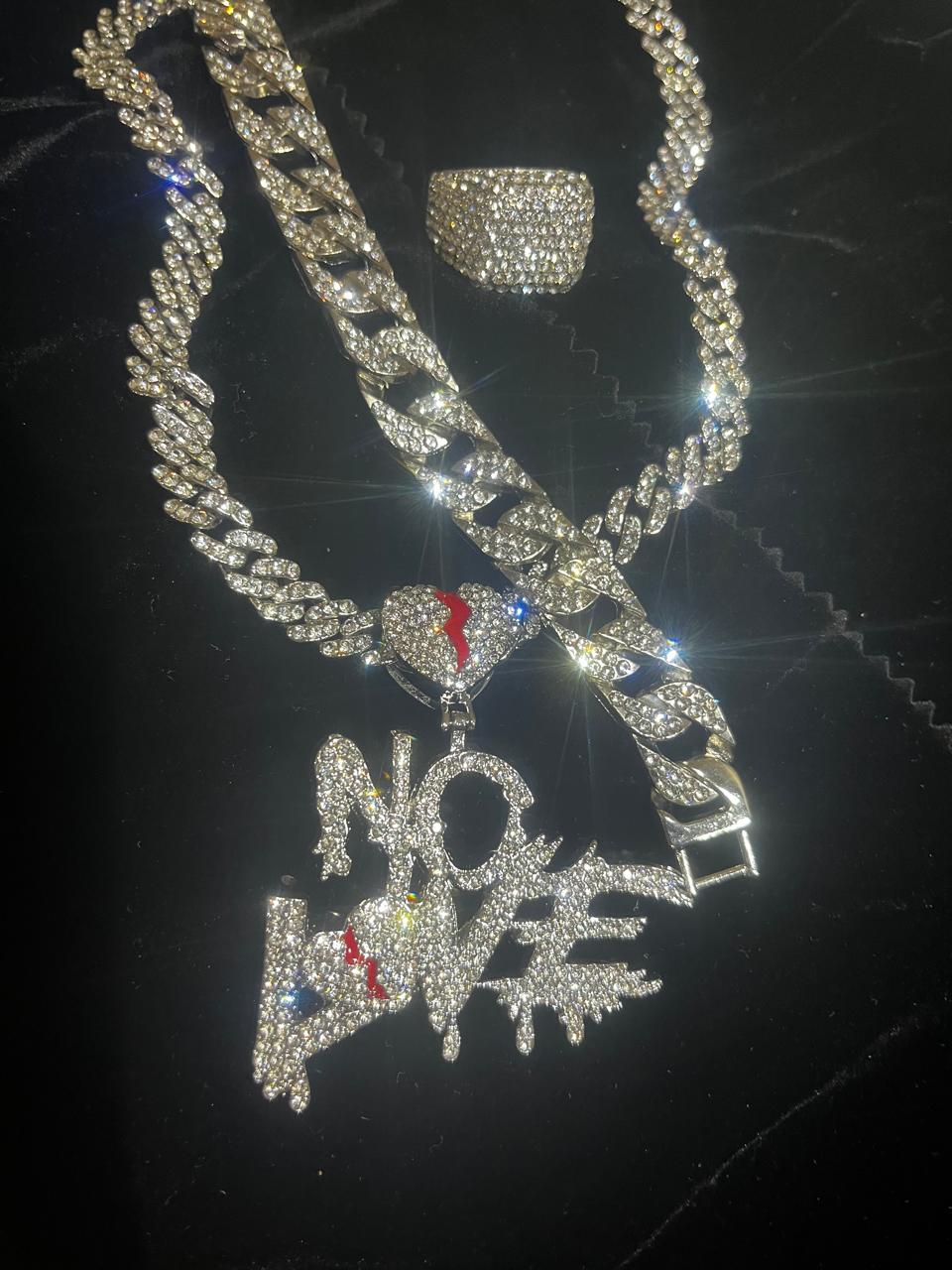 Conjunto de 3 piezas cadena con dije , esclava y anillo del #12, acero diamantado plateado,