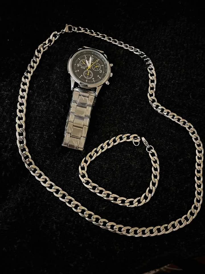 Conjunto de joyería de acero inoxidable incluye reloj carátula negra, cadena de 5 mm por 60 cm de largo, esclava de 20 cm de ancho