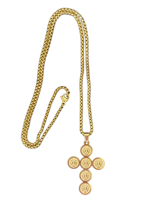 Cadena con dije de San Benito 60cm de largo, Ac. Inox. con chapa de oro 18k