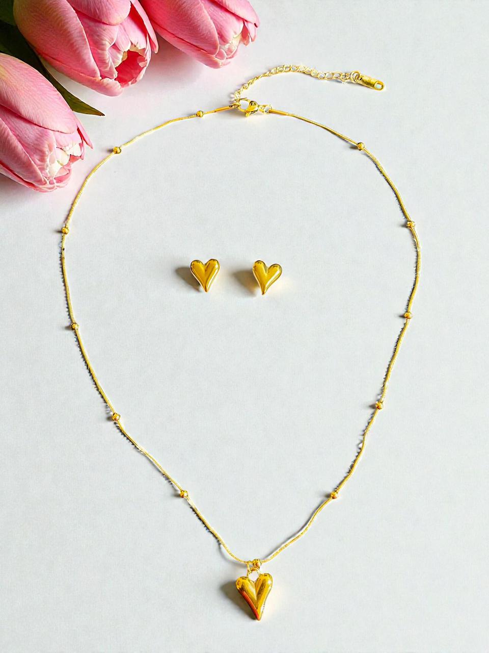 Conjunto de joyería de acero inoxidable con chapa de oro 18 k Aretes y collar con dije