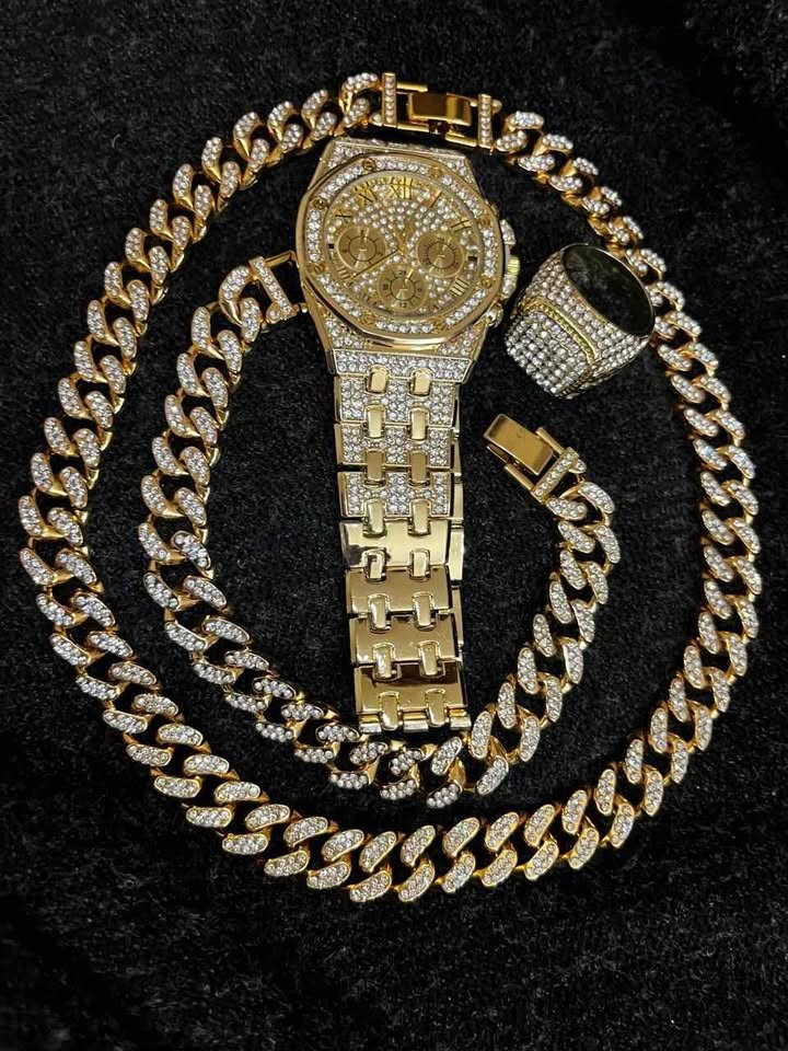 Conjunto de joyería cubana incluye reloj, esclava ,cadena y anillo , aleación de acero, con incrustación de pedrería