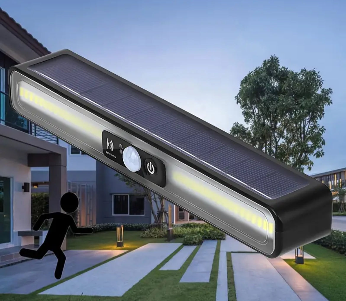 Conjunto de 2 lámparas solares emiten luz color Blanco fuerte con sensor de movimiento (2 piezas)