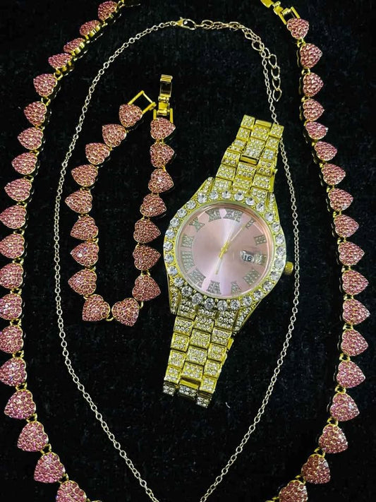 Conjunto de joyería con detalles en color rosa, incrustación de pedrería color rosa